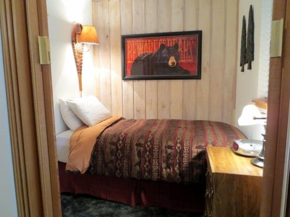 Twin bed