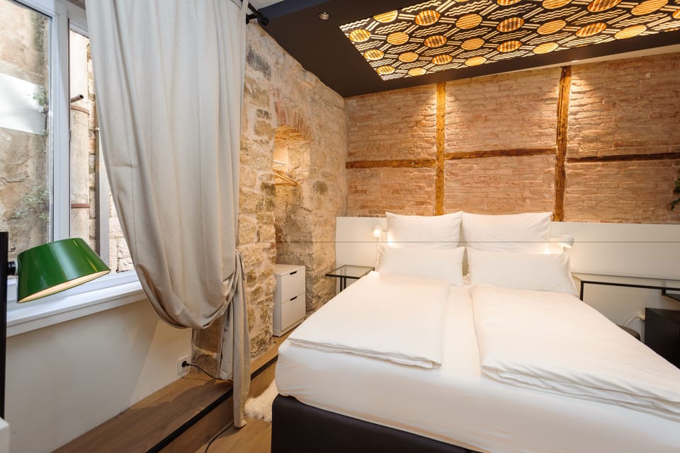 Luxury Double Room (2) | Minibar, in-room safe, iron/ironing board, free WiFi