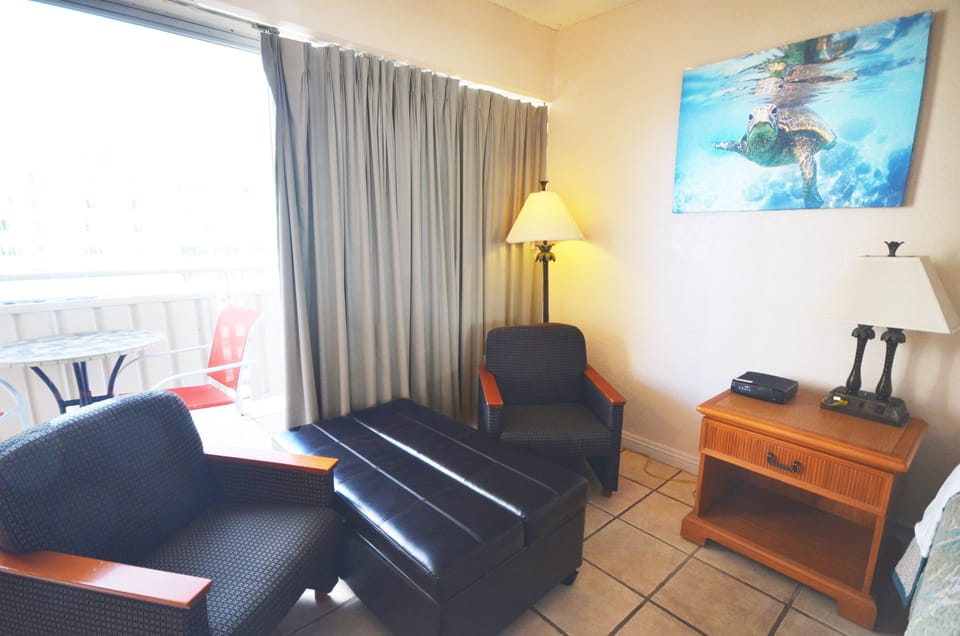 Seating area fits 2-3 people