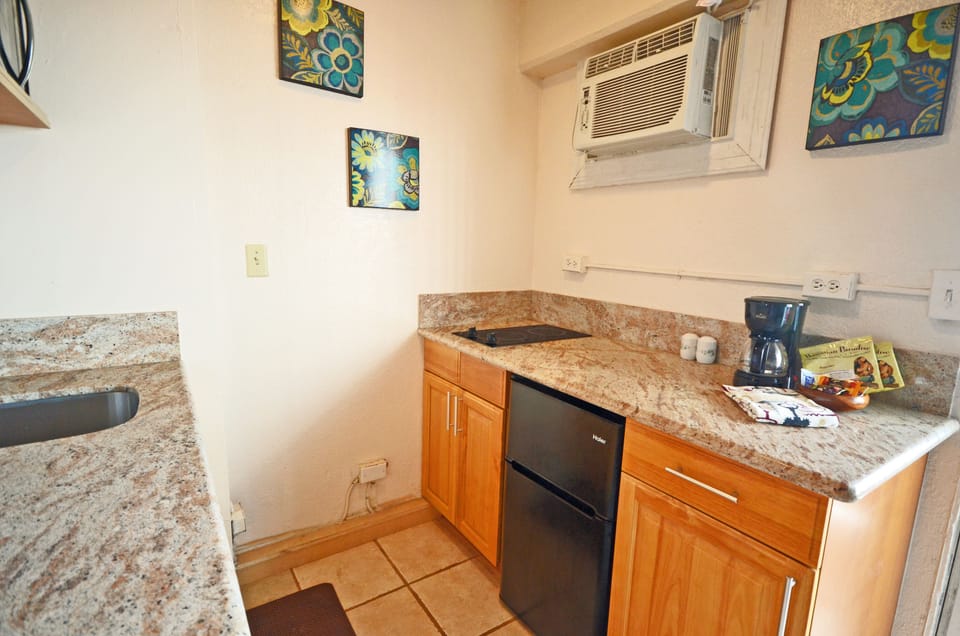 Air conditioned unit, relax in comfort!