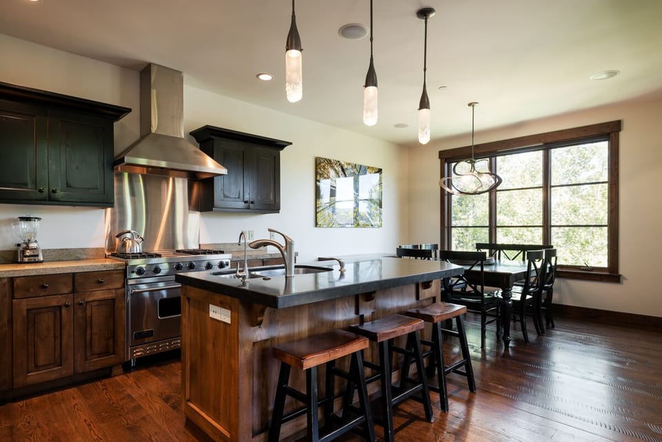  Kitchen