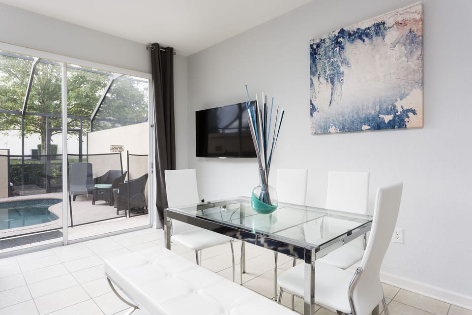 Enjoy meals as a family with seating for 6