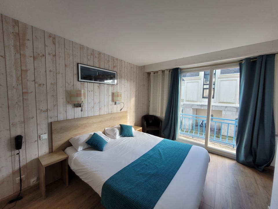 Confort Plus Queen Size | Individually decorated, individually furnished, desk, free WiFi