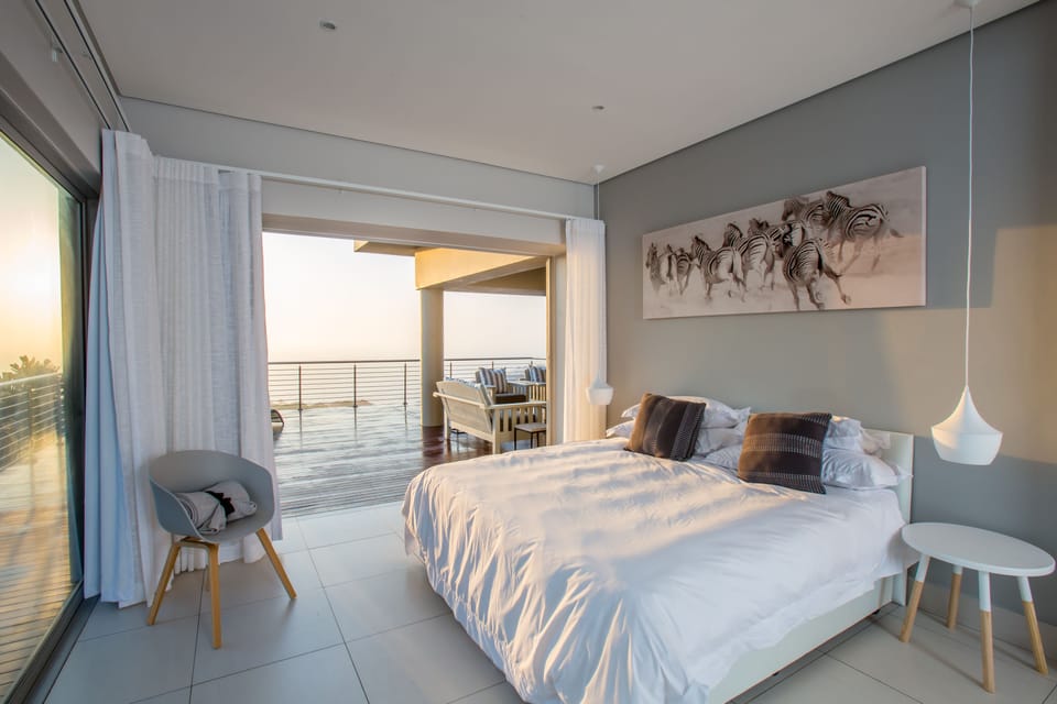 1 Ezulweni | 3 bedrooms, premium bedding, in-room safe, desk
