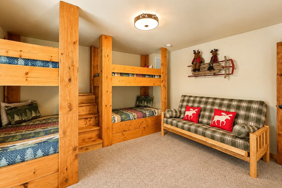 Bunkbeds for the littles and a futon