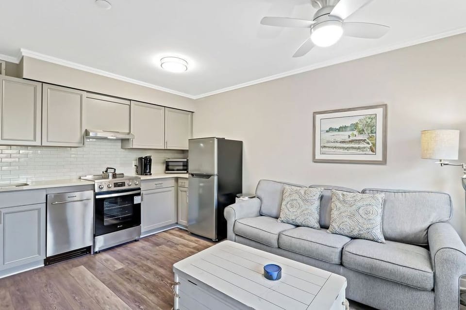 Carolina Beach Club 227  - Living Area