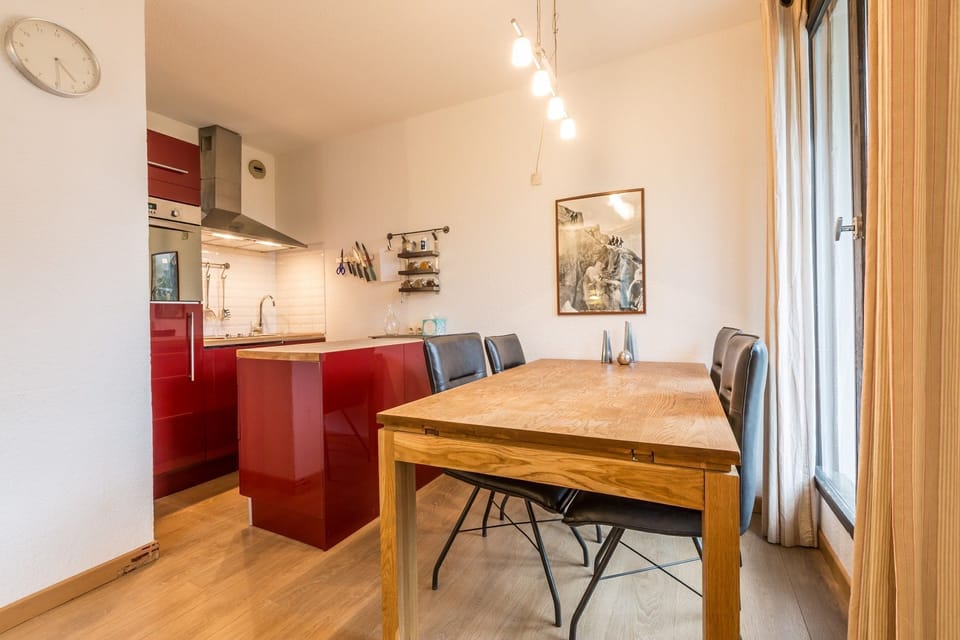 Open plan dining