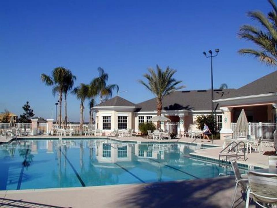 windsor palm 2300 pool 1