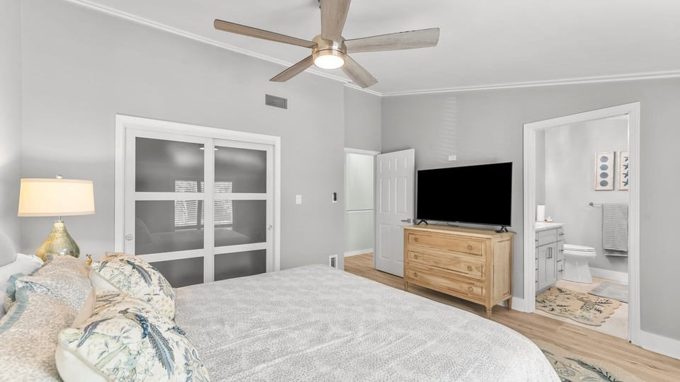 26-custom-22400FrontBeachRd53-27
