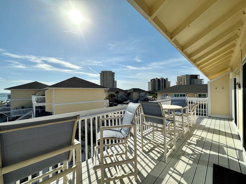 Soak up morning sunshine on your private balcony, where coastal breezes and city views create the perfect backdrop for coffee and conversation.