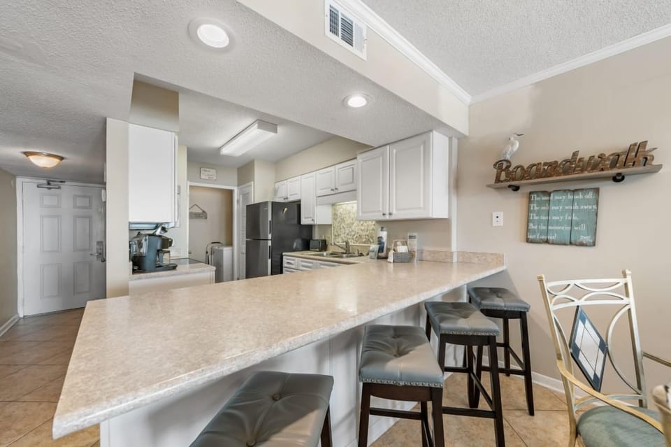 Boardwalk 183 Kitchen Counter Seats 4