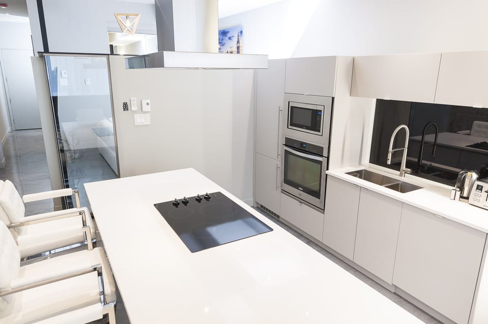 Fully equipped kitchen - cooking top, oven, microwave, toaster, double sink