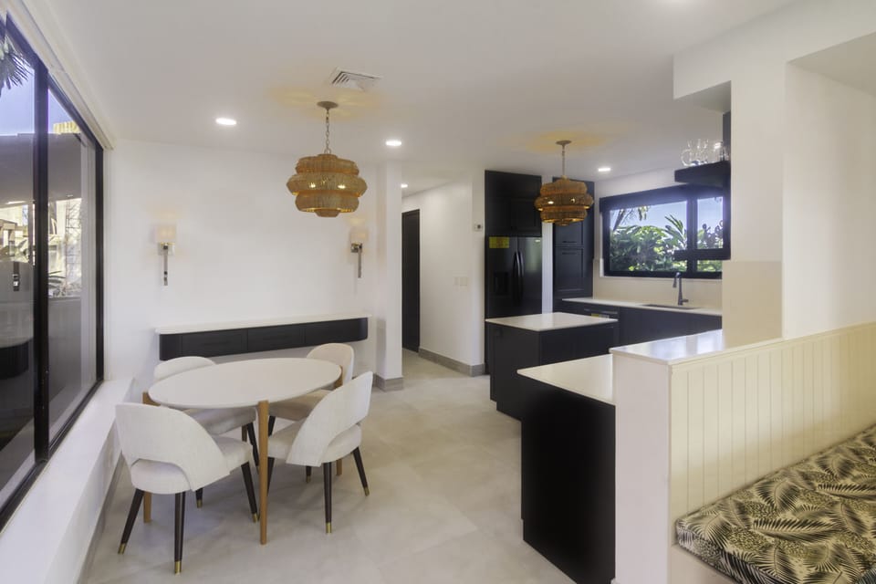 breakfast nook and dinning