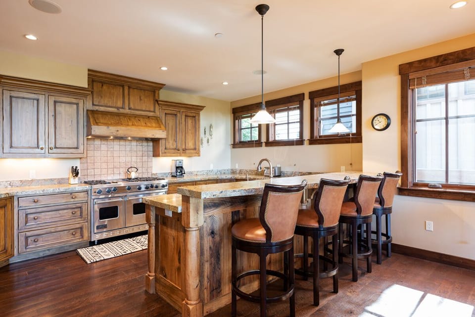  Kitchen