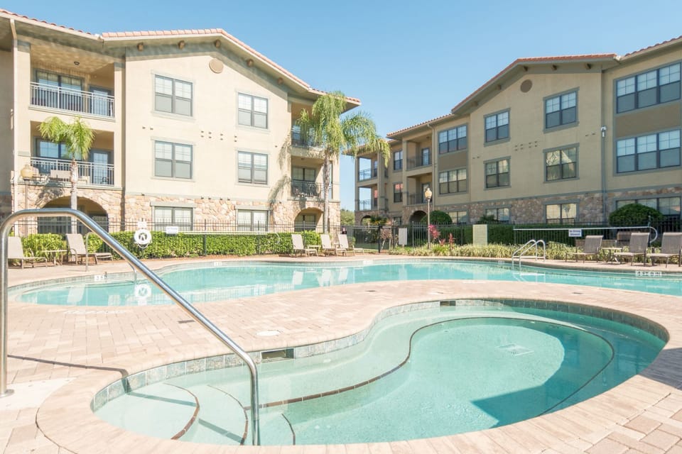 BP835 Pool & Spa