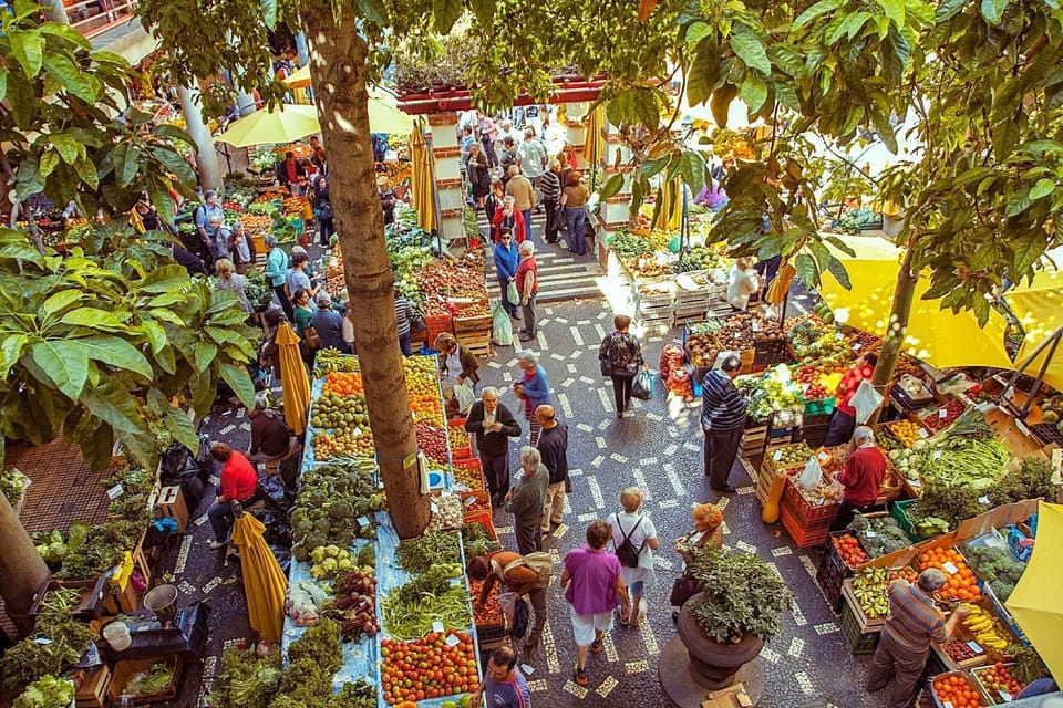 Mercado dos Lavradores, down the block at 3 minutes walking
