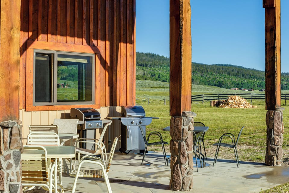 Patio | Gas Grill | Outdoor Seating