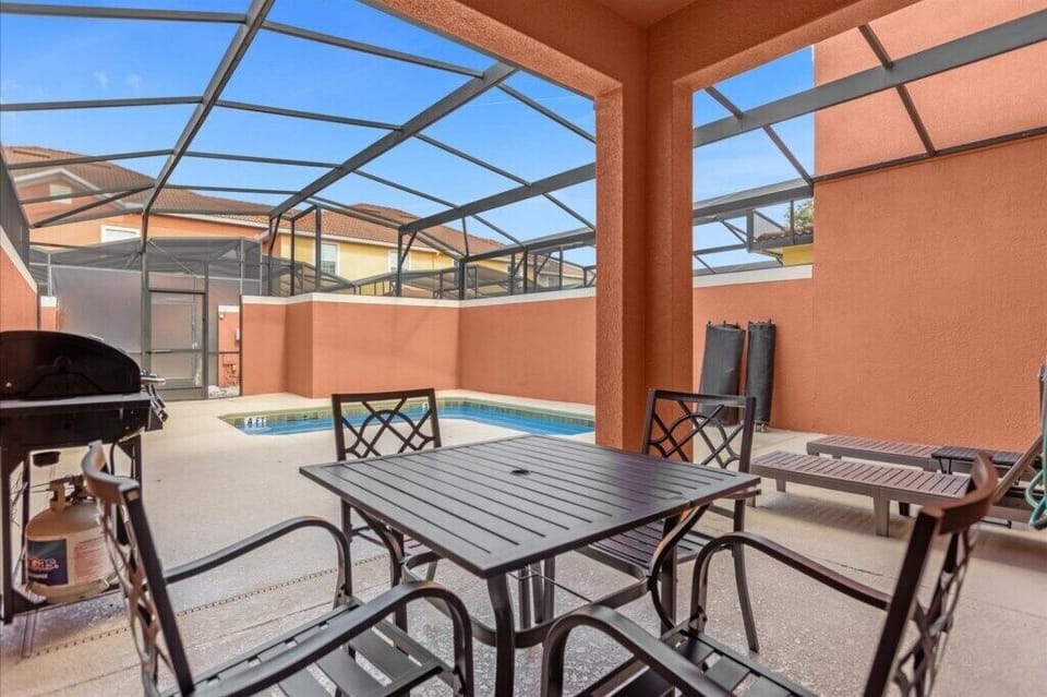 8925BismarckPalmRoad(21)