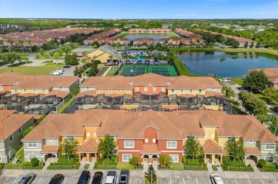 8925BismarckPalmRoad(26)