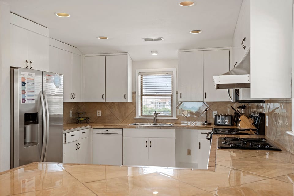 WH278: Far Far Away | Top Level Kitchen