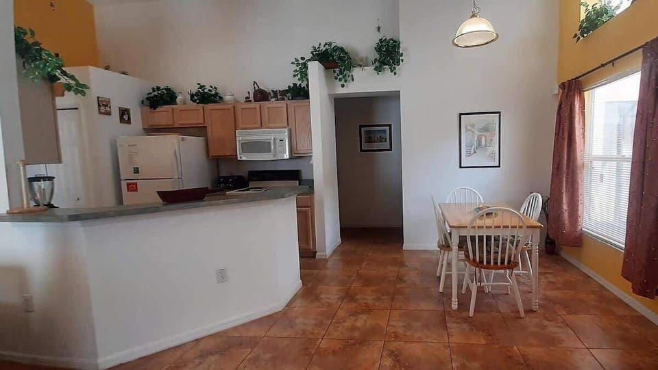 4-Bedroom-Orlando-Vacation-Home-6