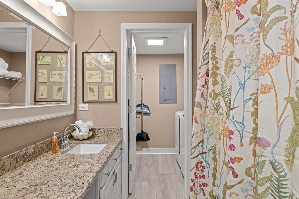 9-web-or-mls-22400-front-beach-rd-36