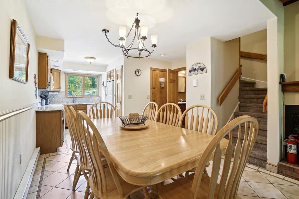 Plenty of room to enjoy your meal.
