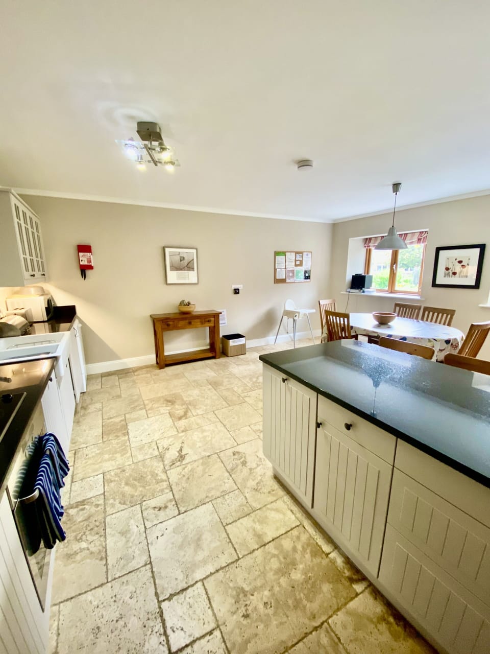 Kitchen dining room at Decoy Country Cottages