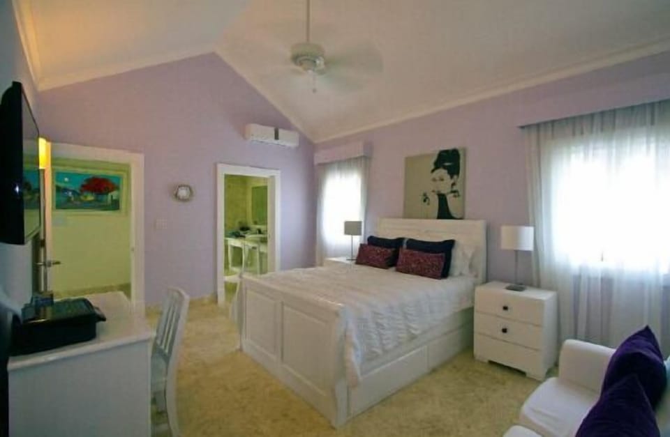 Villa | 4 bedrooms, in-room safe, iron/ironing board, free WiFi