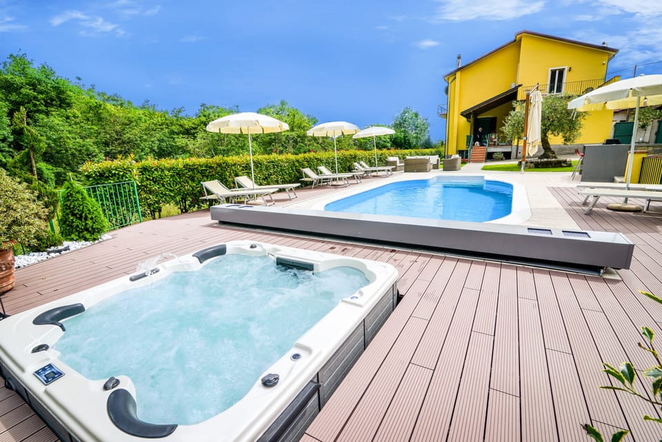 Hot tub