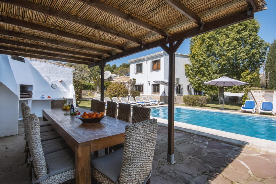 Outdoor dining area