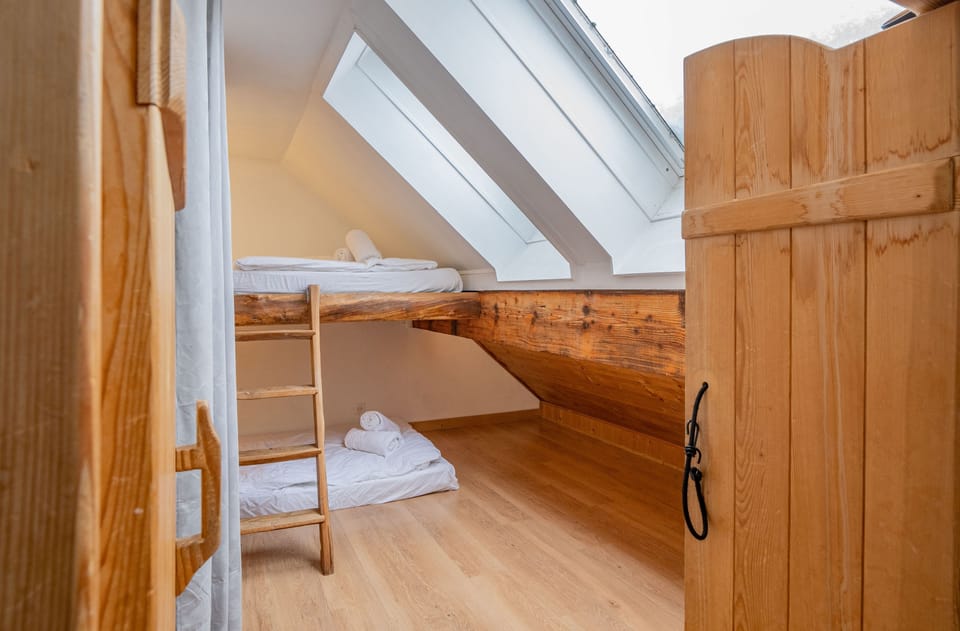 bunk bed