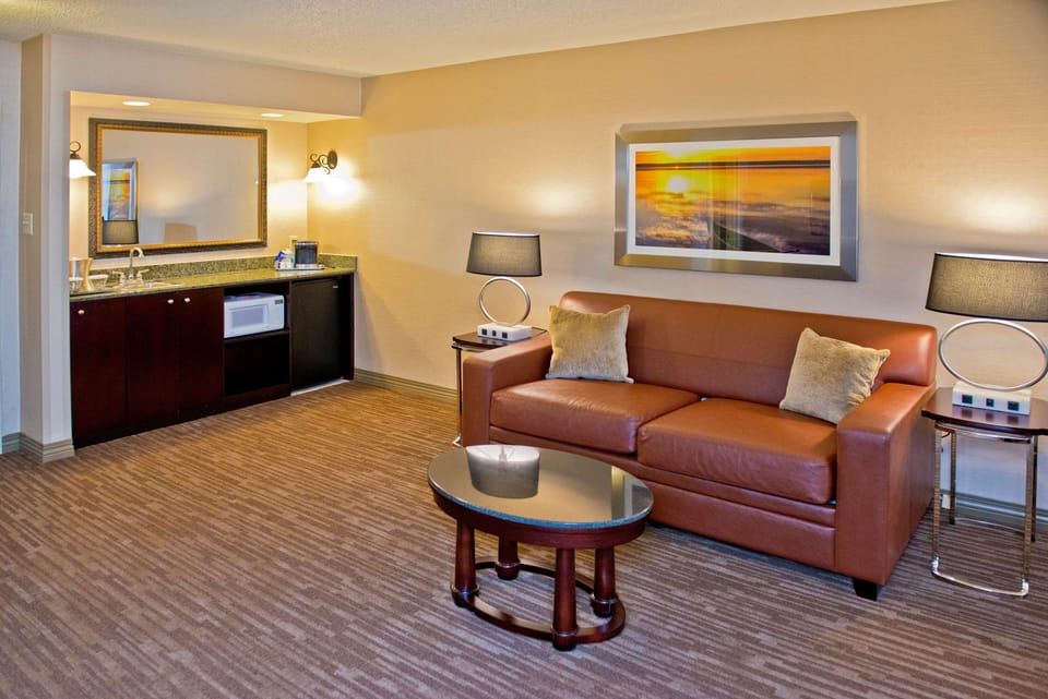 Suite, 1 Bedroom, Non Smoking | Living area | 47-inch TV with satellite channels, pay movies