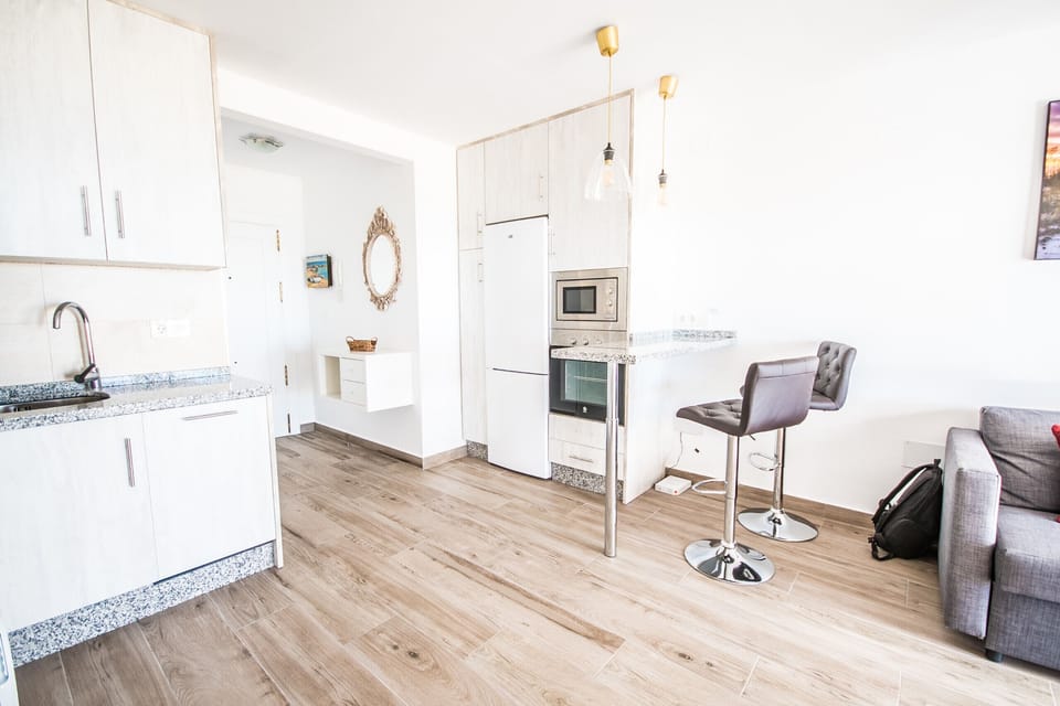 Enjoy the living room of this apartment in Mijas Costa