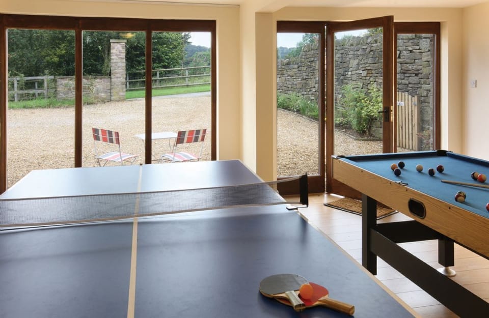 Use of a shared games room with table tennis and pool tables