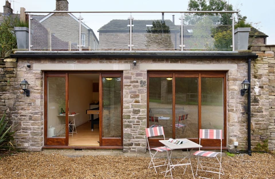 Use of a shared games room with table tennis and pool tables