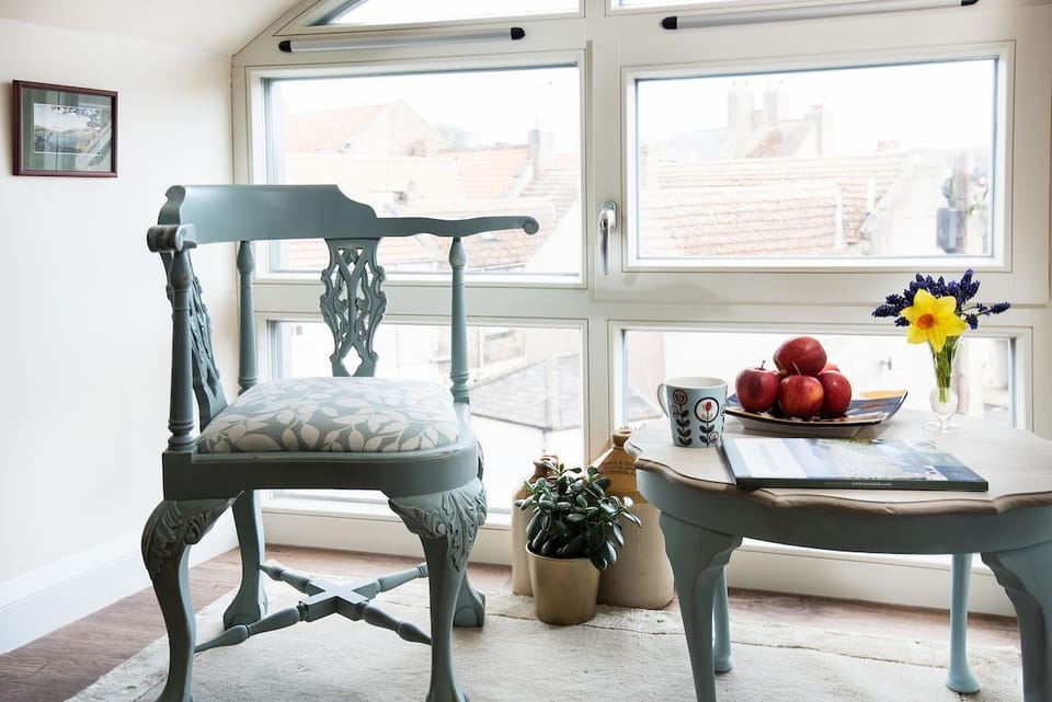 The Meeting House - window seat