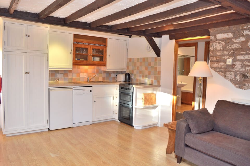 Long Barn kitchen