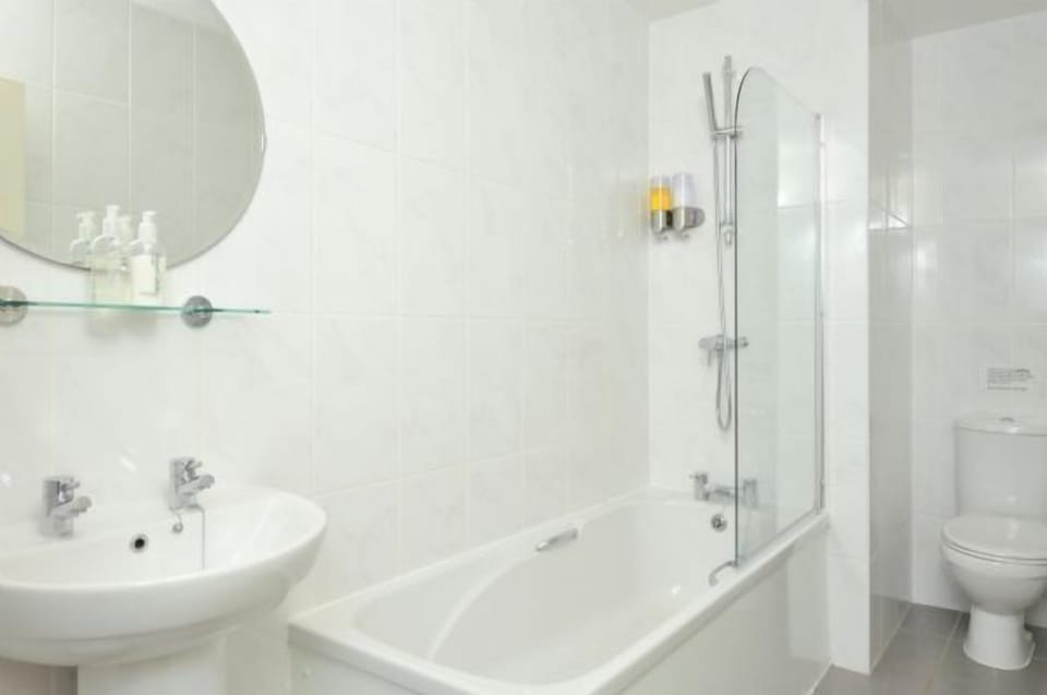 Main Bathroom