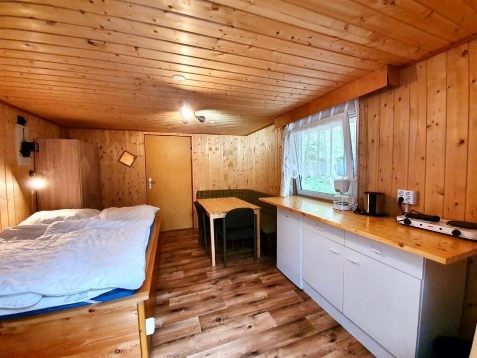 Rollaway beds