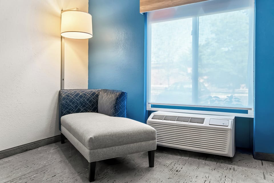 Premium bedding, pillowtop beds, desk, blackout drapes