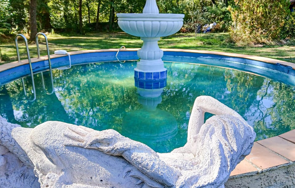 pool