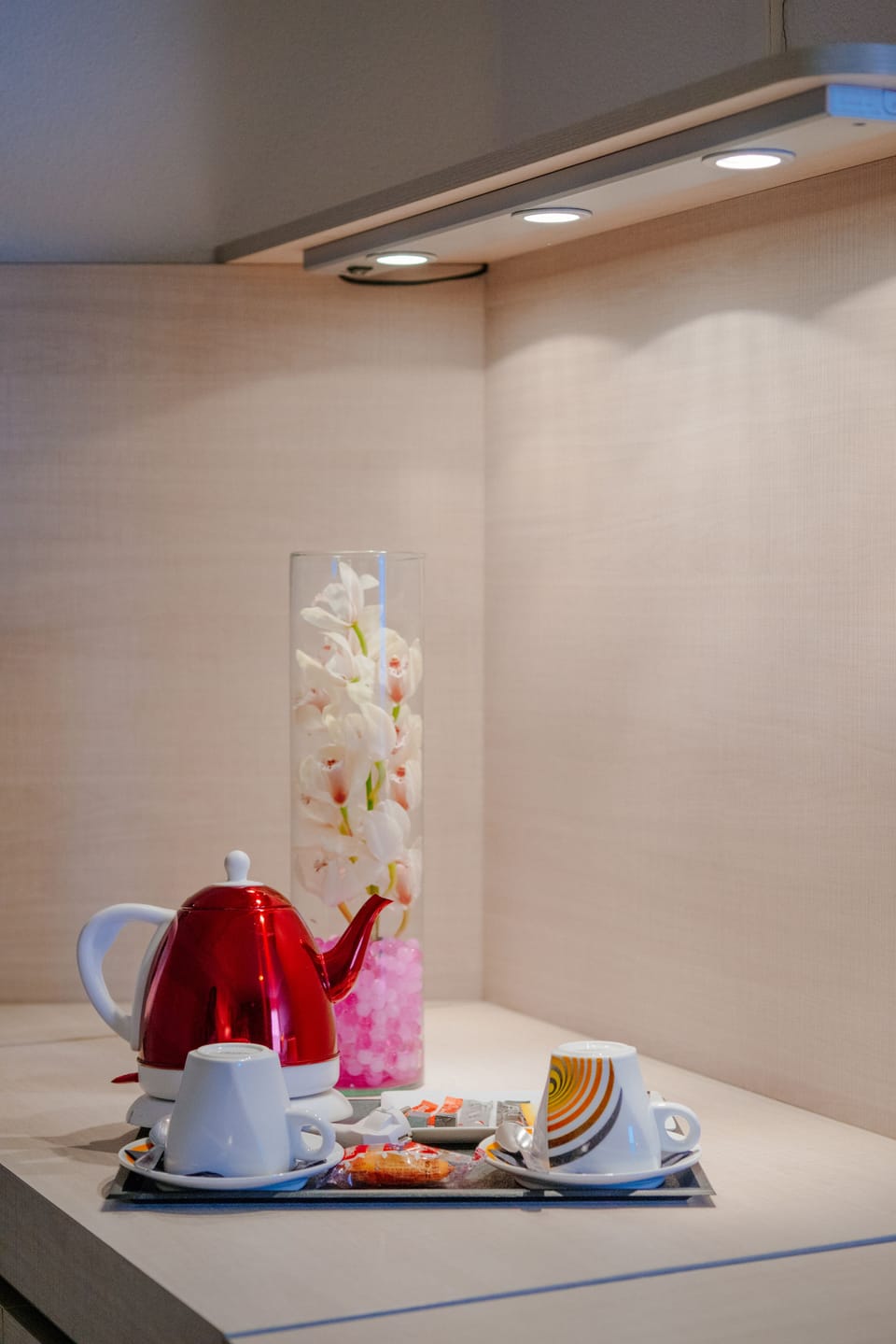 Premium bedding, in-room safe, desk, laptop workspace