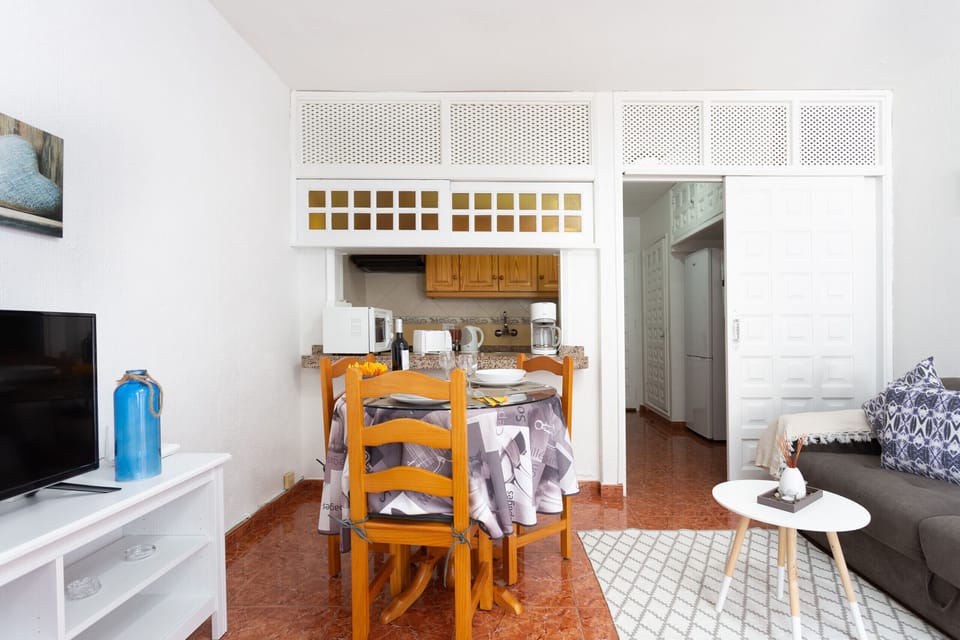 Living and dining area