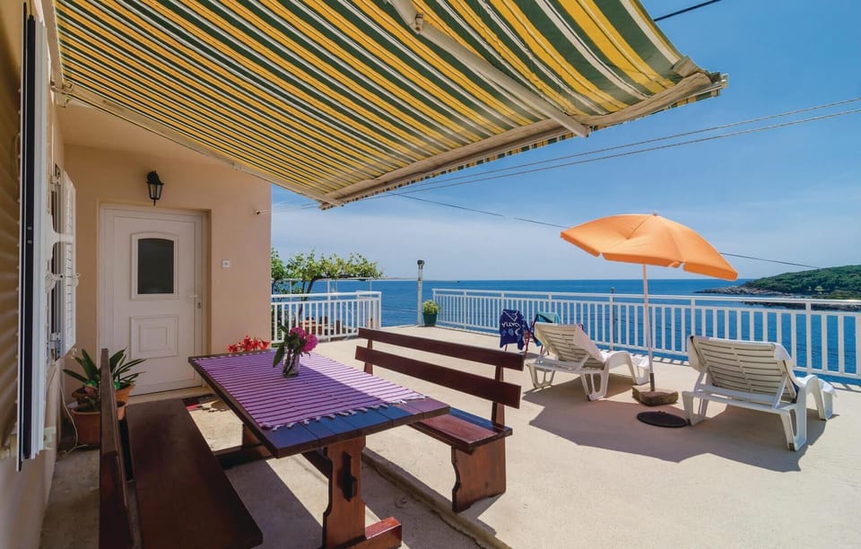 balcony-terrace