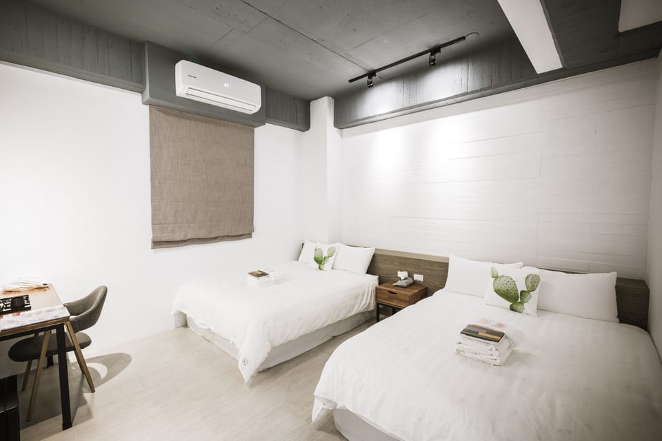 Standard Quadruple Room | Desk, blackout drapes, soundproofing, iron/ironing board