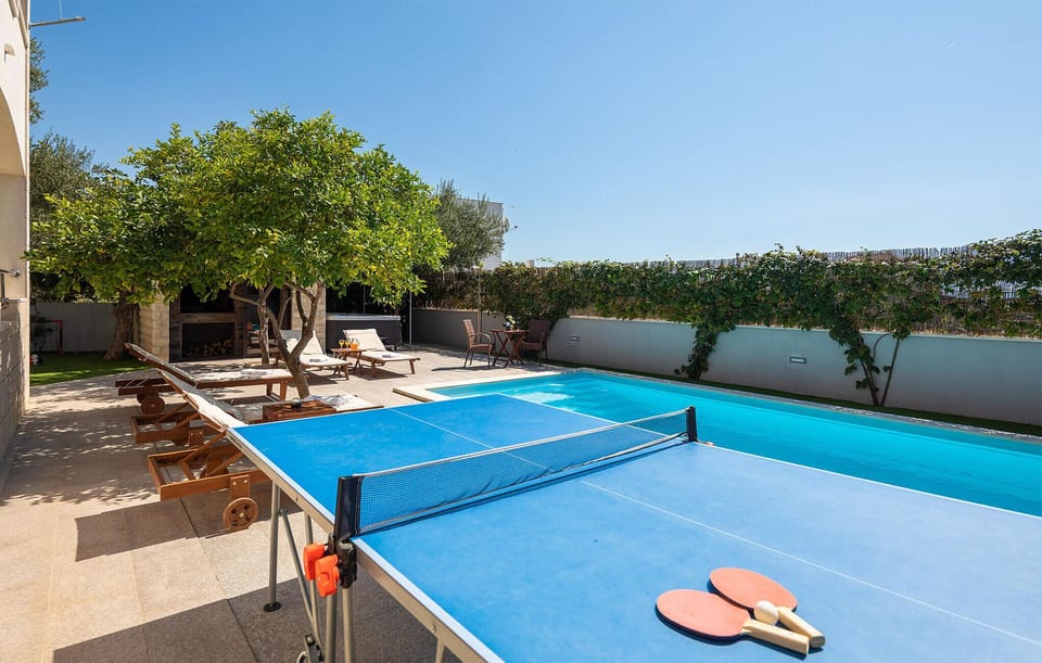 pool
