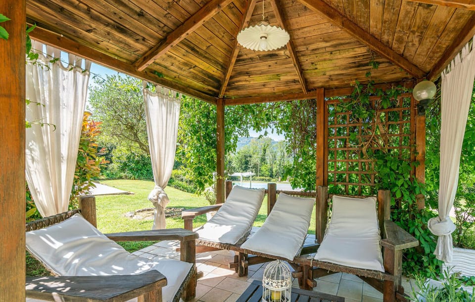 balcony-terrace