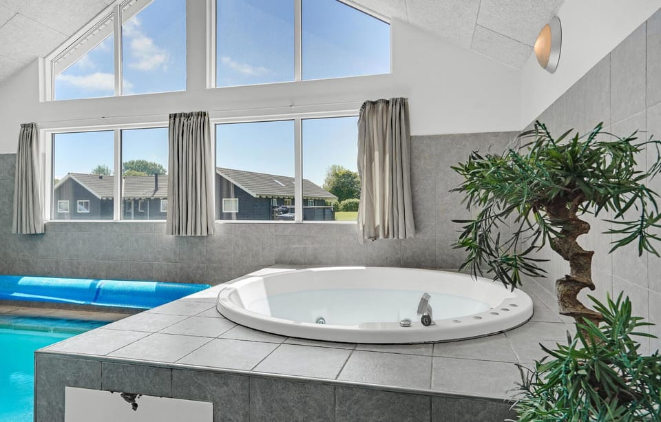hot-tub