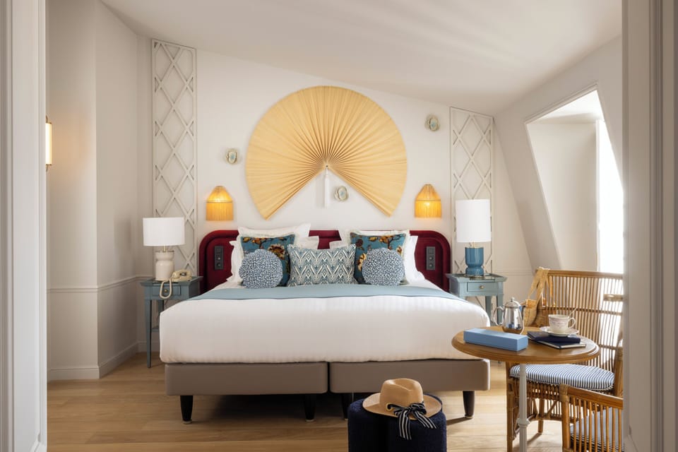 Executive Suite with Spa access | In-room safe, soundproofing, free WiFi, bed sheets